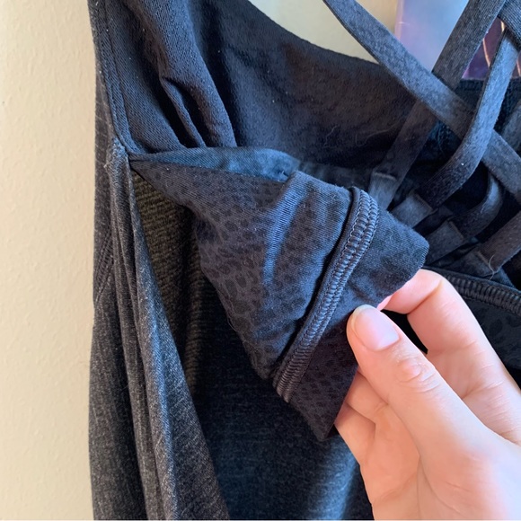 Lululemon Wild Tank - Picture 5 of 9